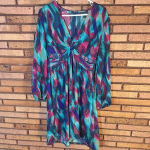 Bold Elements Cut to Curve Size 8 Green Geo Dress